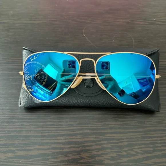 Ray-Ban Aviator Blue mirrored polarized lenses with gold frame Ray-Ban RB3025 Aviator Flash Lenses M (55 - 14) with Blue  main image 3